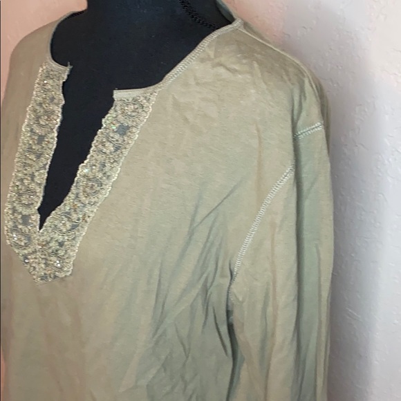 Old navy olive green long sleeve top - Picture 5 of 8